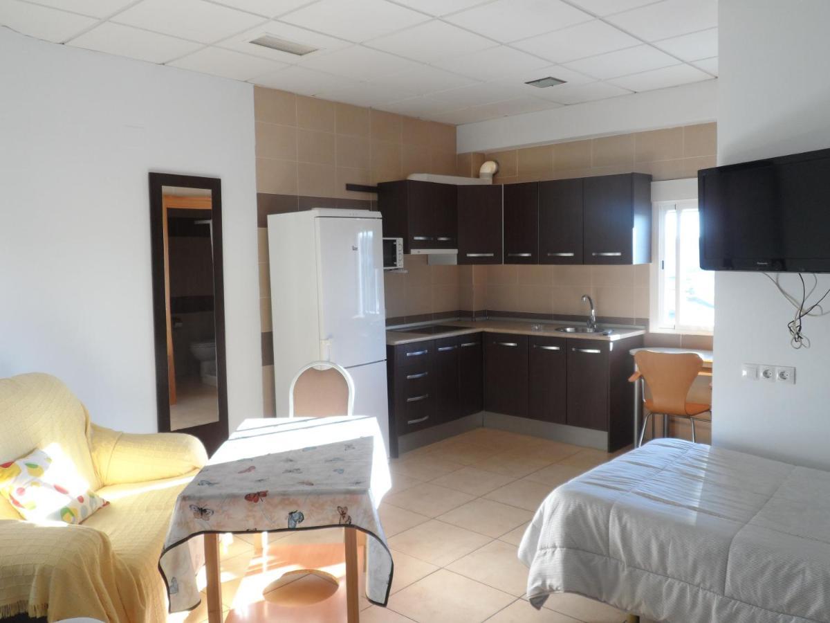 Hostal Via Del Caminante Madrigalejo Dış mekan fotoğraf