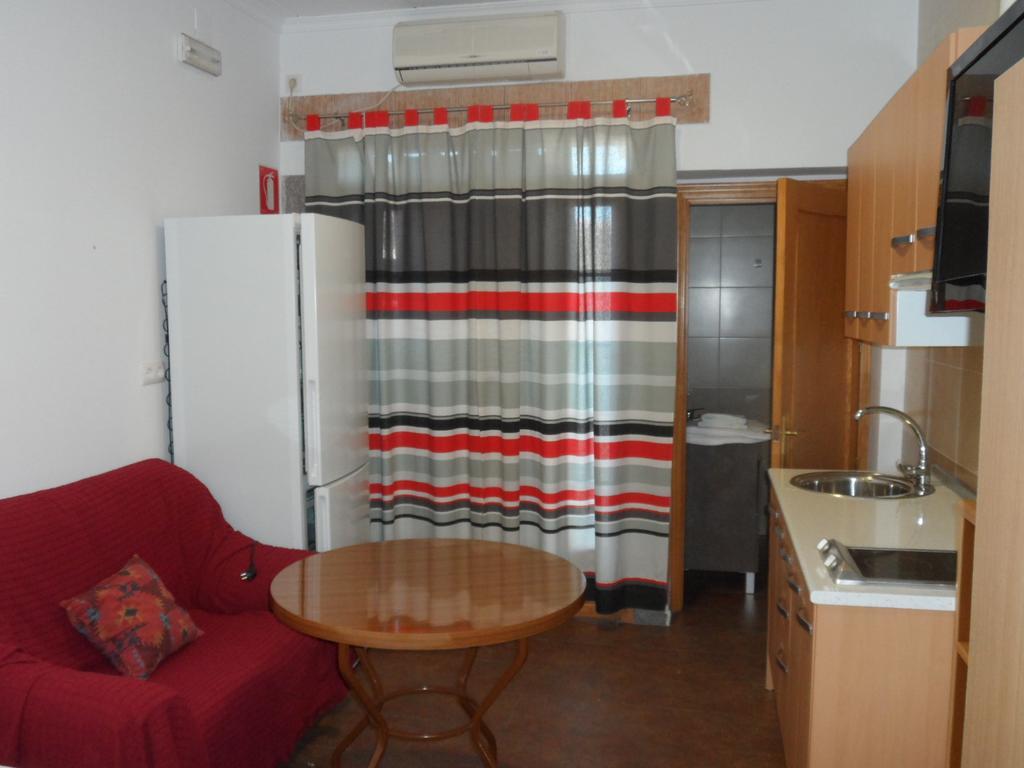 Hostal Via Del Caminante Madrigalejo Dış mekan fotoğraf